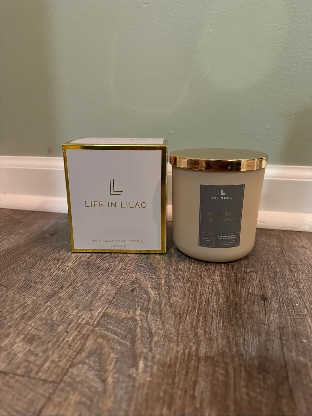 Cream & Gold Luxury Scented Candle
